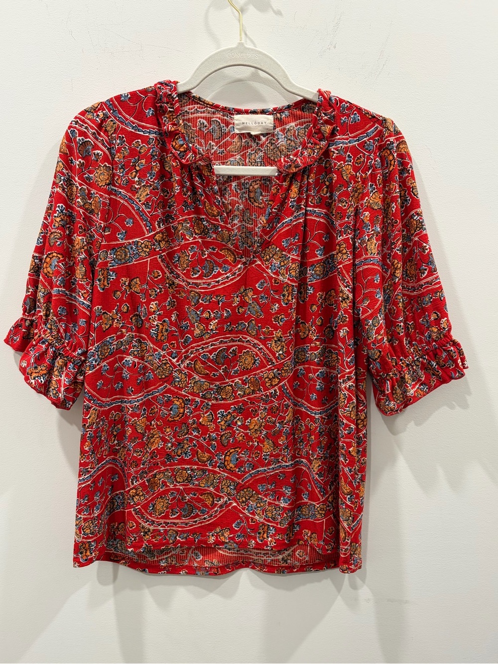 womens Sm melloday Anthro red floral ruffle elastic 3/4 sleeve flowy blouse